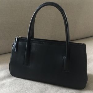 Kenneth Cole Retro Handbag (Black Leather)